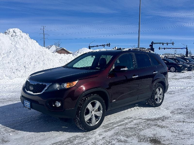 Used 2013 Kia Sorento EX with VIN 5XYKUDA26DG347093 for sale in Grand Forks, ND