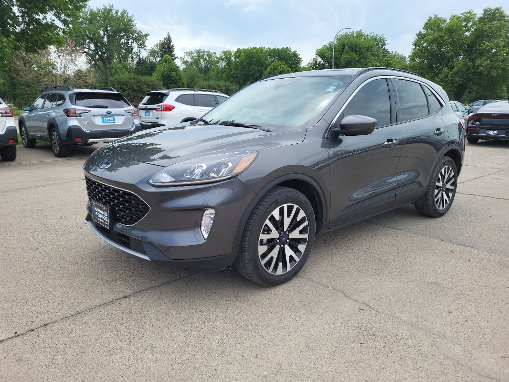 Used 2020 Ford Escape SEL with VIN 1FMCU9H95LUB77418 for sale in Grand Forks, ND