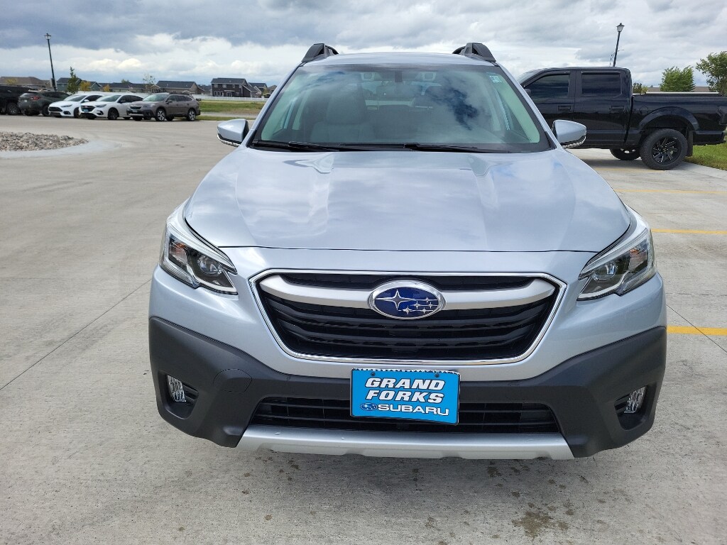 2021 Subaru Outback Limited photo 3