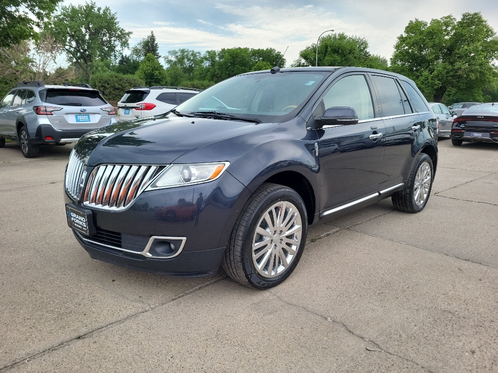 Used 2013 Lincoln MKX Base with VIN 2LMDJ8JK5DBL42142 for sale in Grand Forks, ND