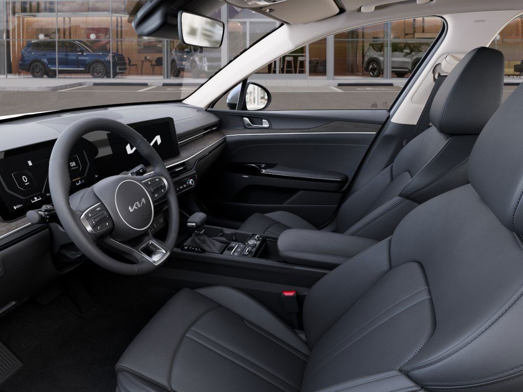 2025 Kia K5 EX - Photo 17