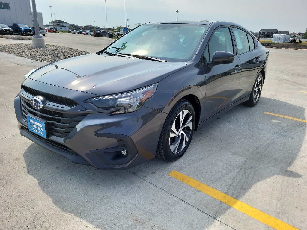 2024 Subaru Legacy Premium photo 2
