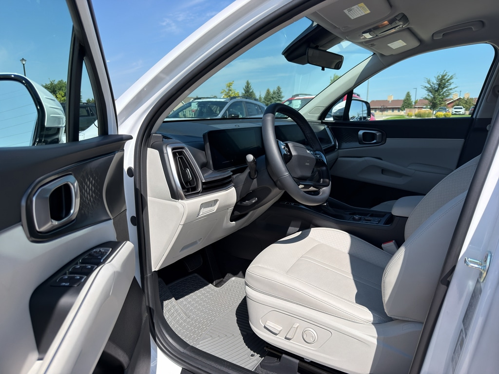2026 Kia Sorento S - Photo 29