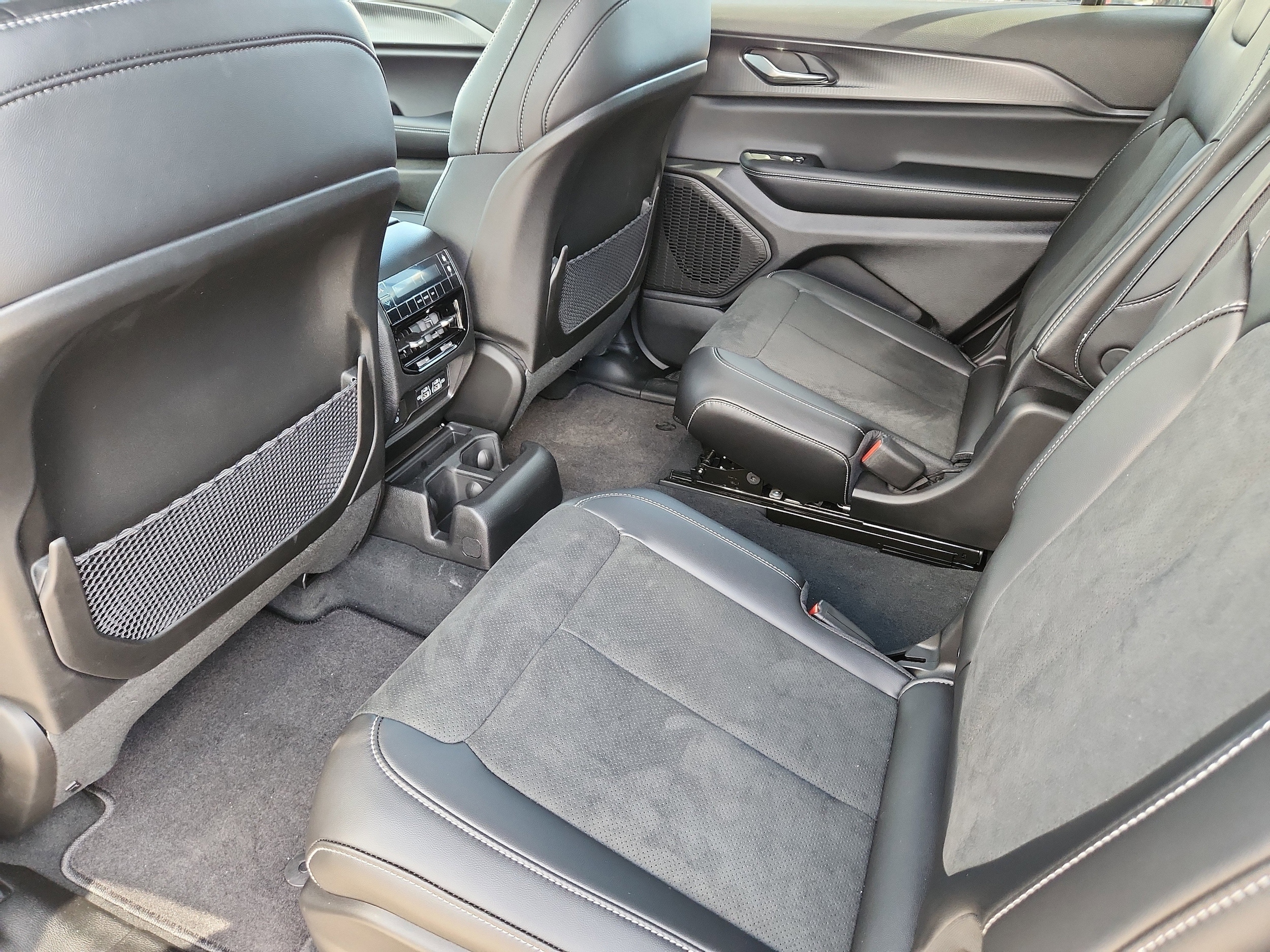 2025 Jeep Grand Cherokee L Altitude - Photo 14