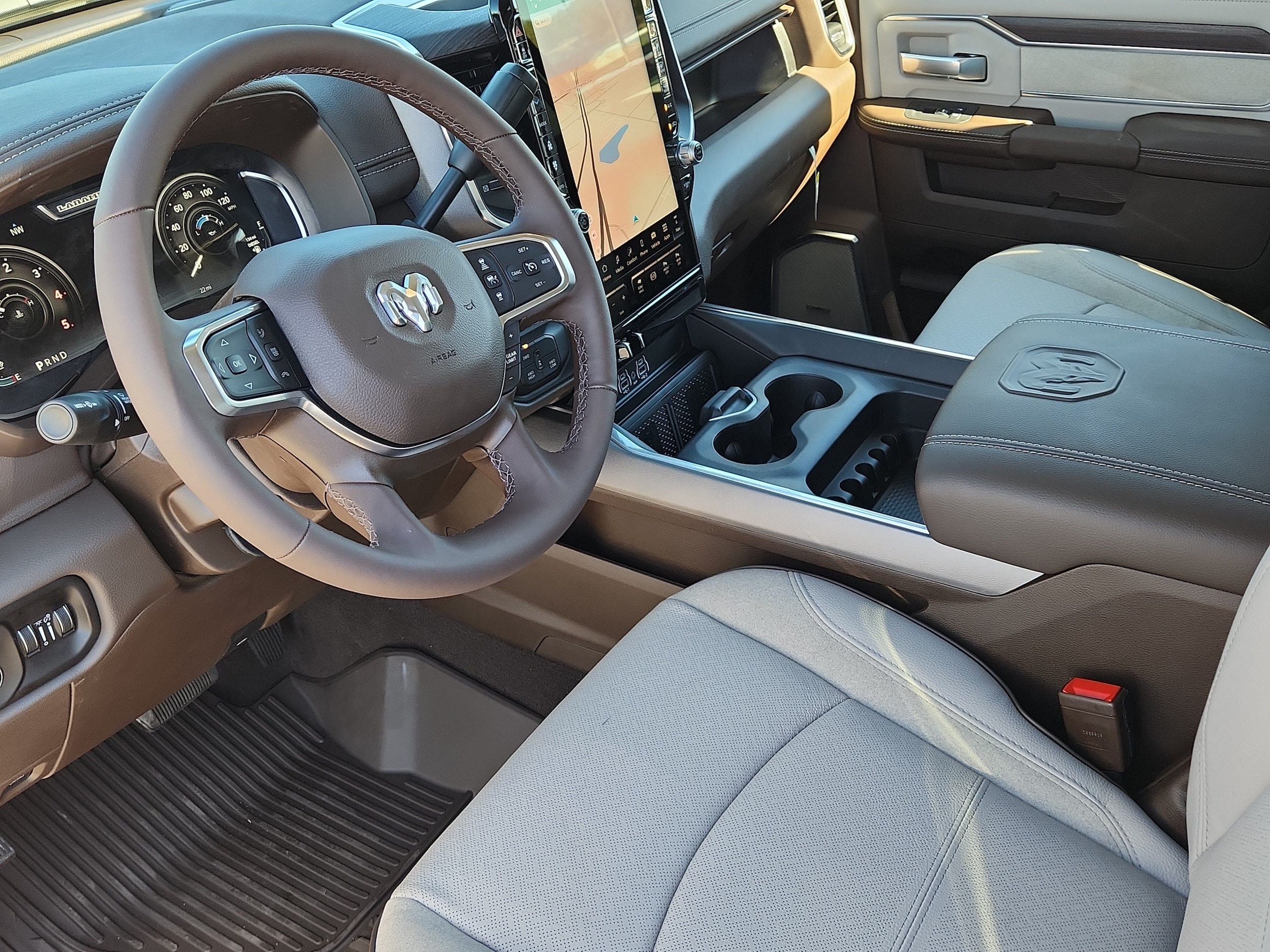 2026 RAM 2500 Laramie - Photo 10