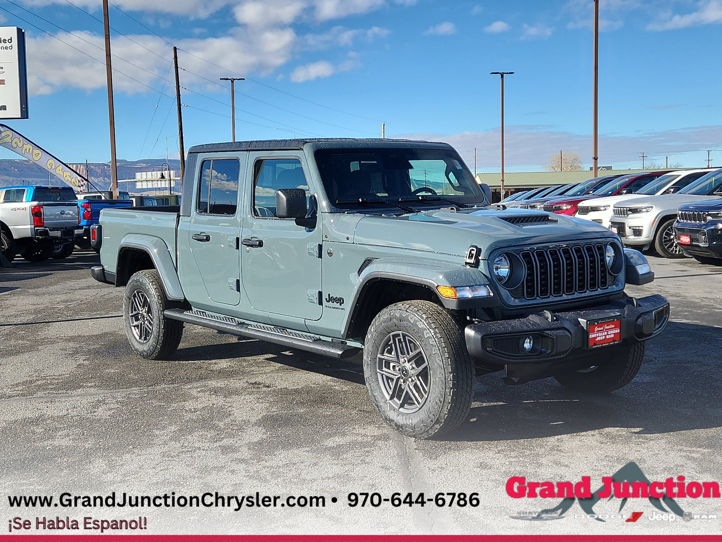 2026 Jeep Gladiator Sport S's photo