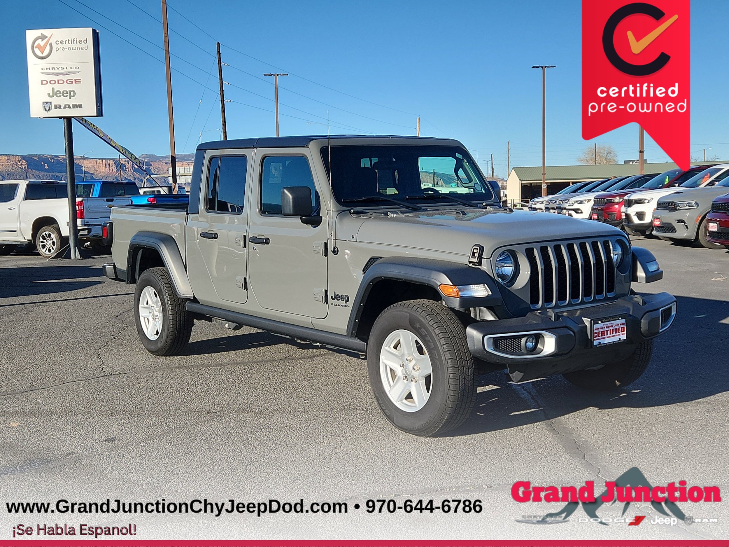 2023 Jeep Gladiator Sport S's photo