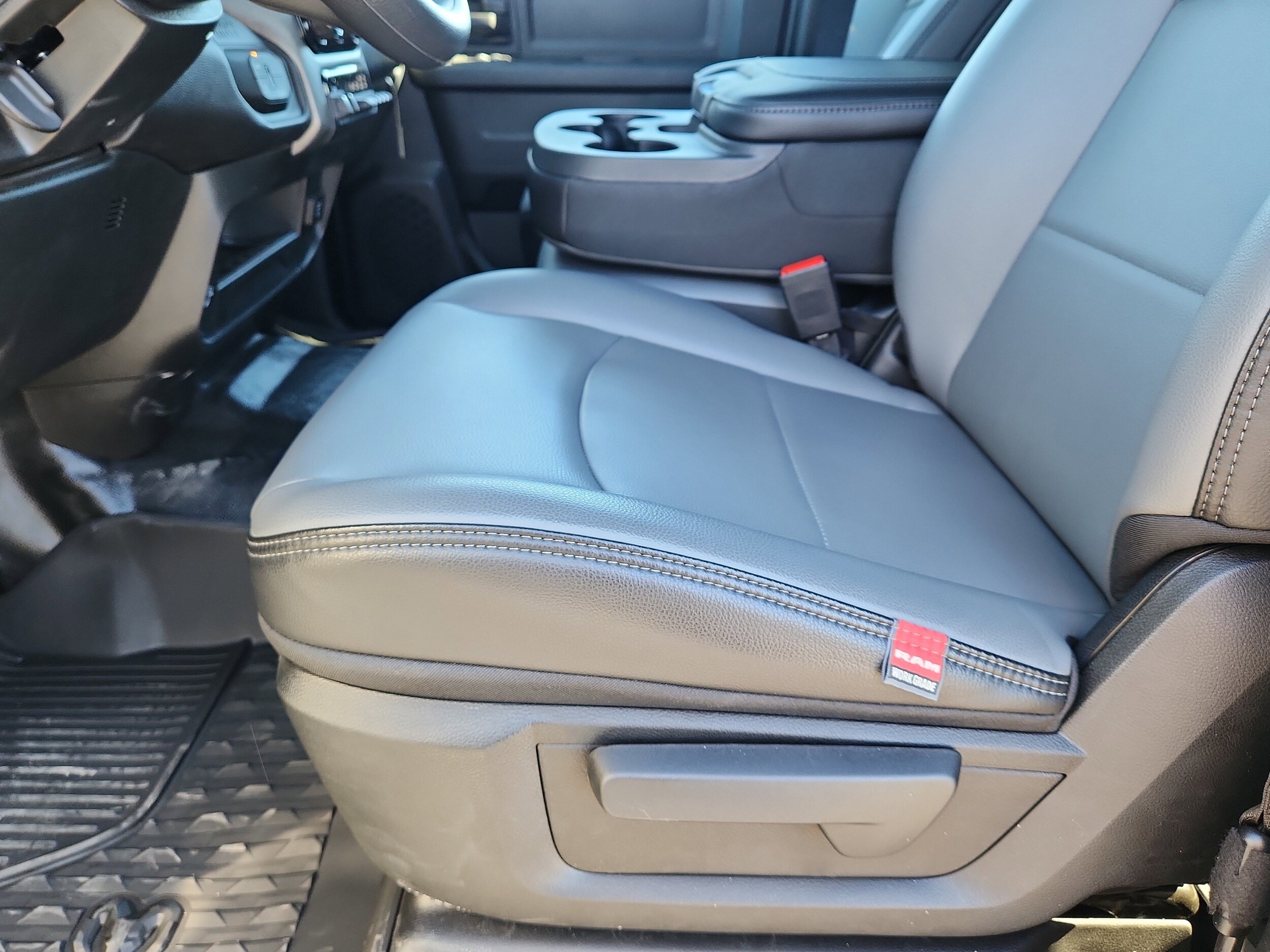 2026 RAM 2500 Tradesman - Photo 11
