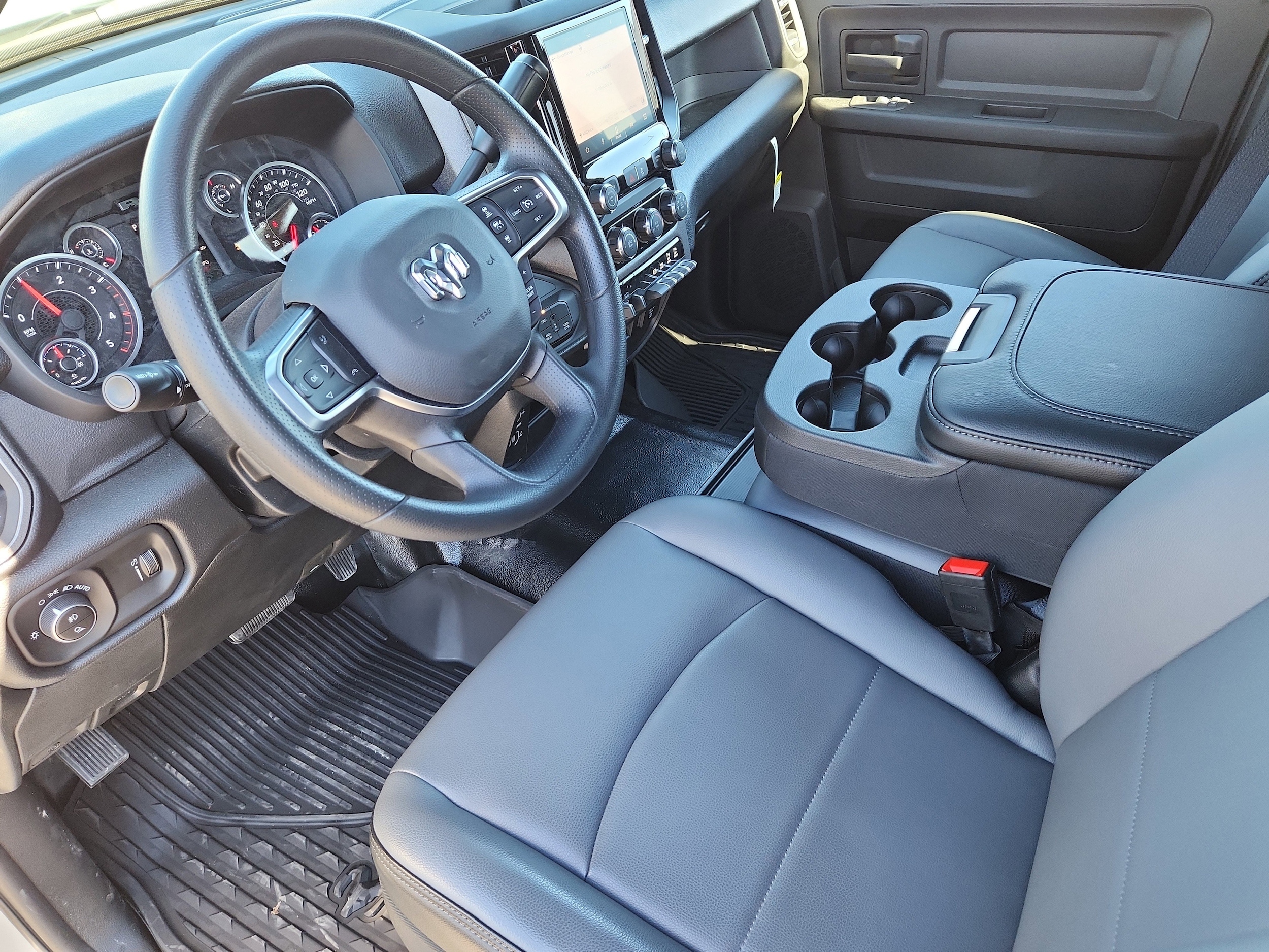 2026 RAM 2500 Tradesman - Photo 10