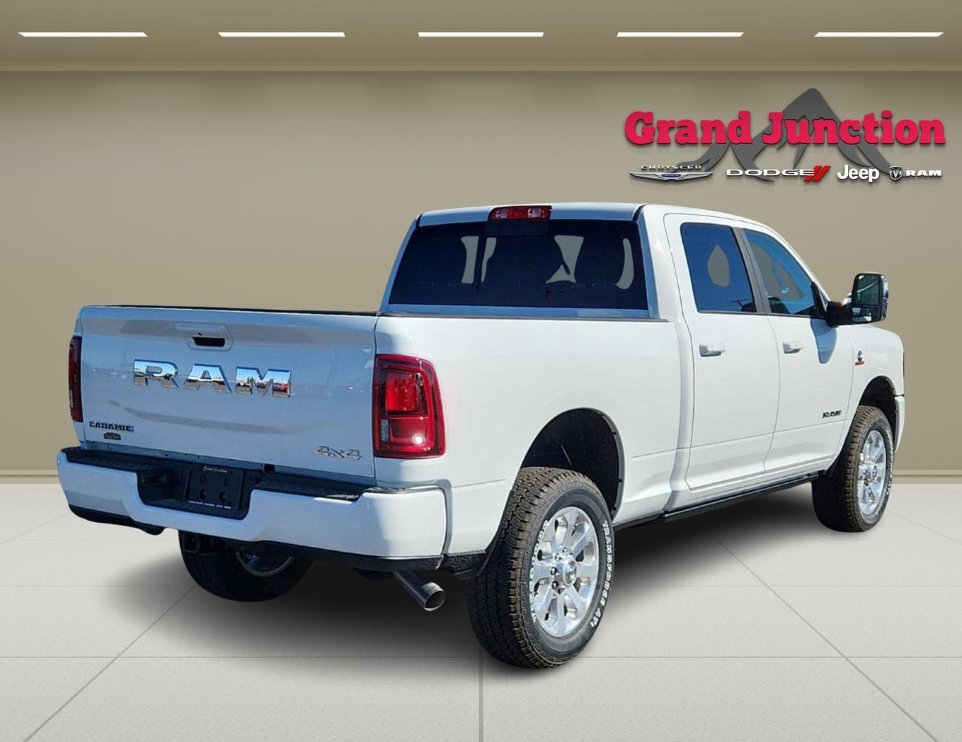 2026 RAM 2500 Laramie - Photo 5