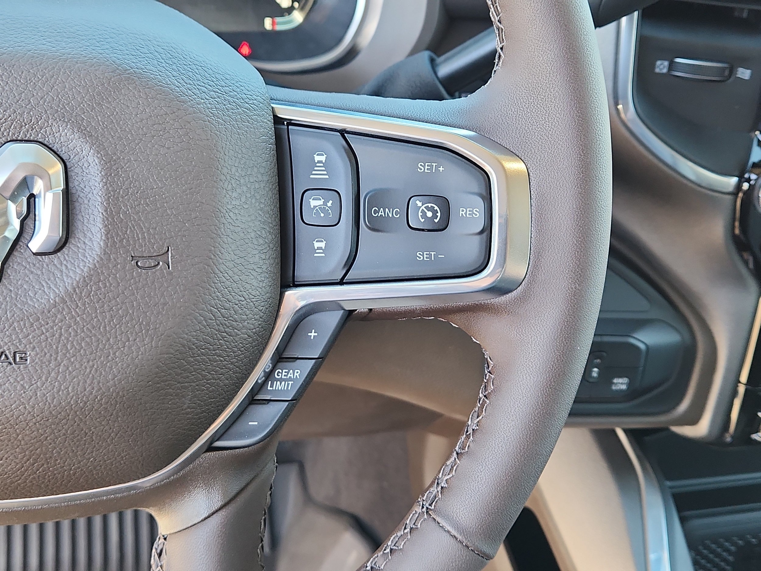 2026 RAM 2500 Laramie - Photo 15