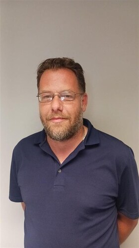 Staff member Robert Cross from fbe12b563108