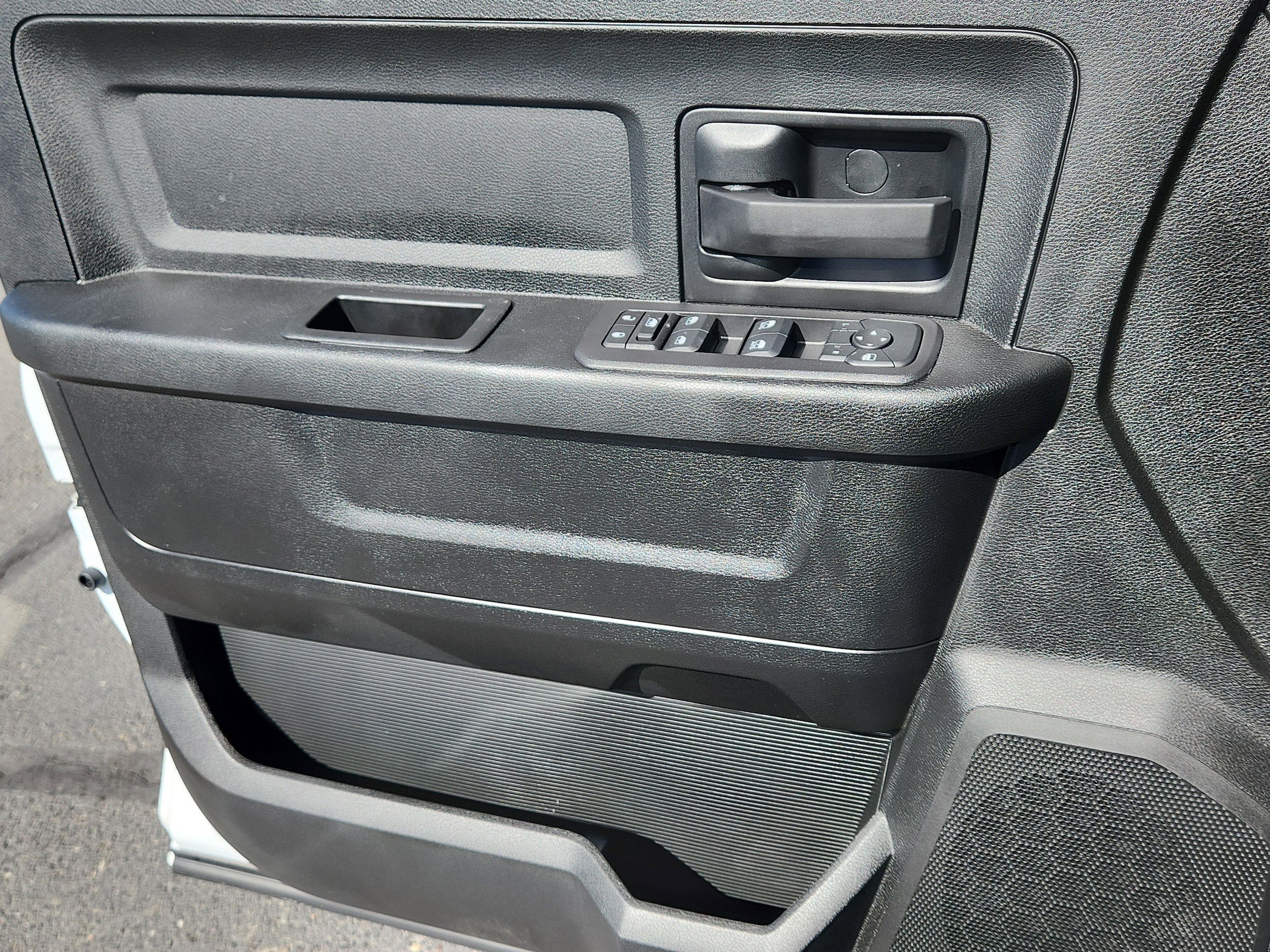 2026 RAM 2500 Tradesman - Photo 9