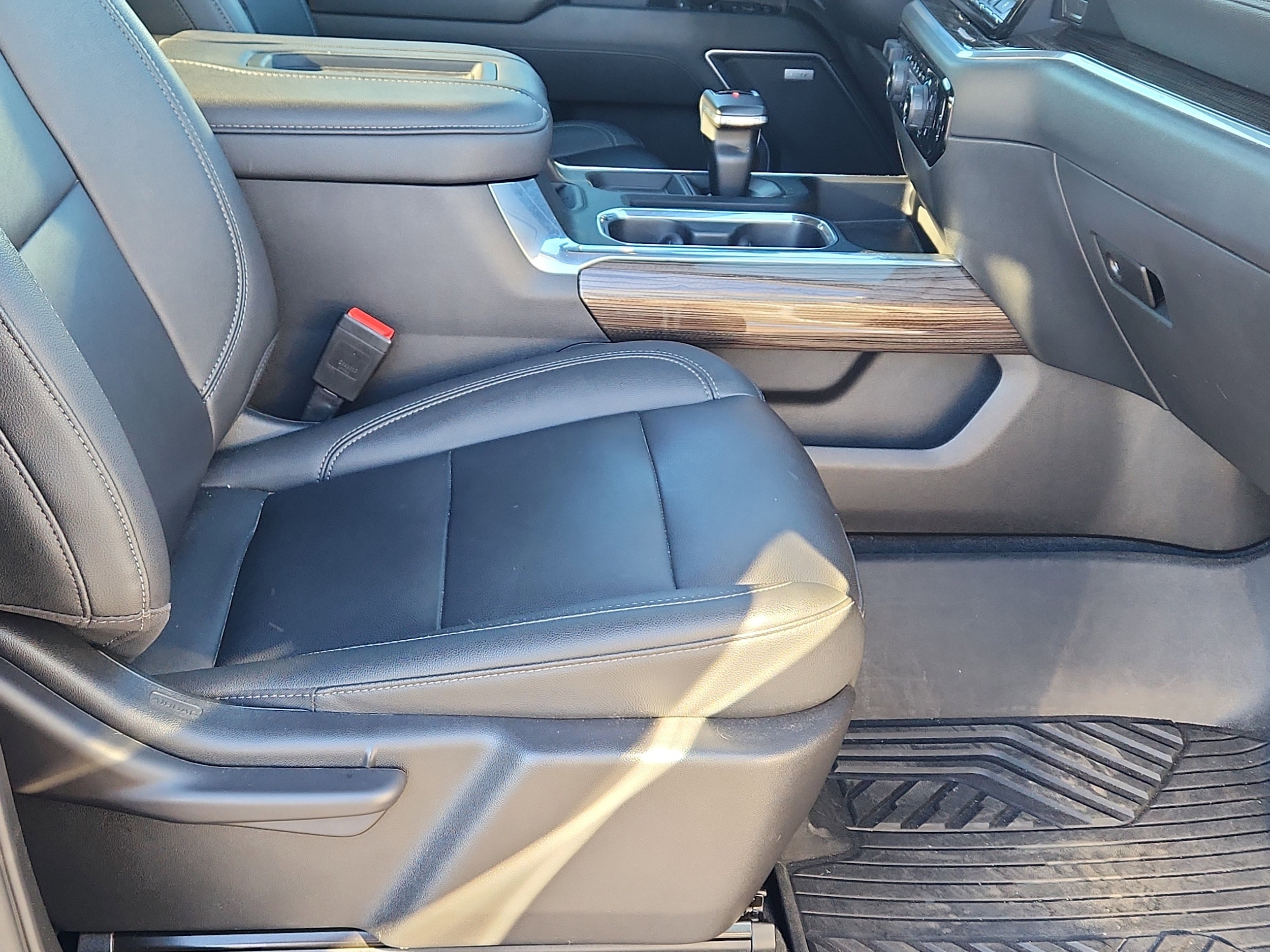 2022 Chevrolet Silverado 1500 RST - Photo 13