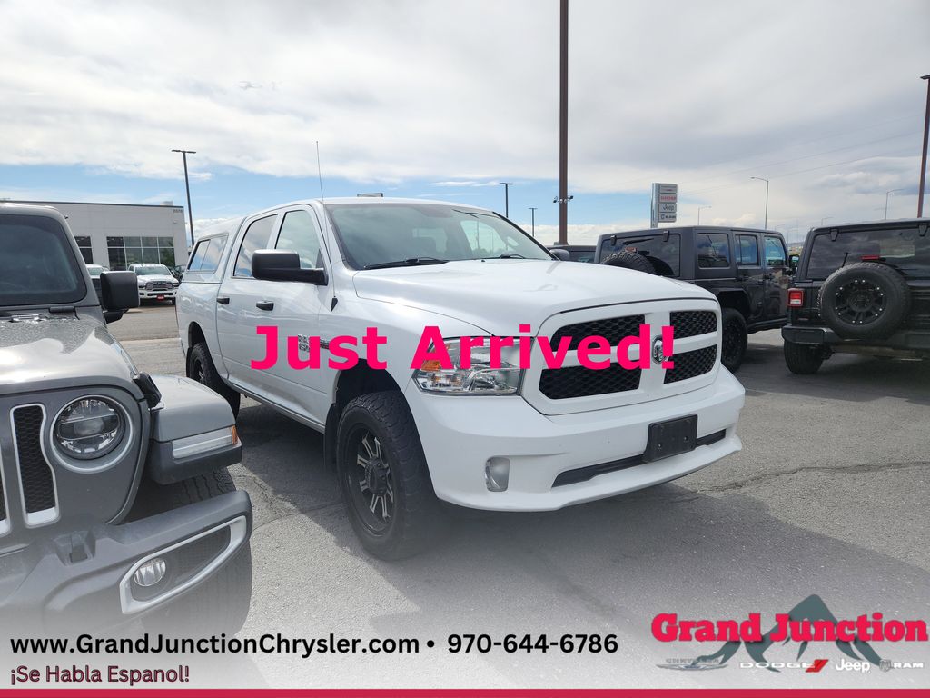2017 RAM 1500 Express 4x4 Crew Cab 5'7's photo