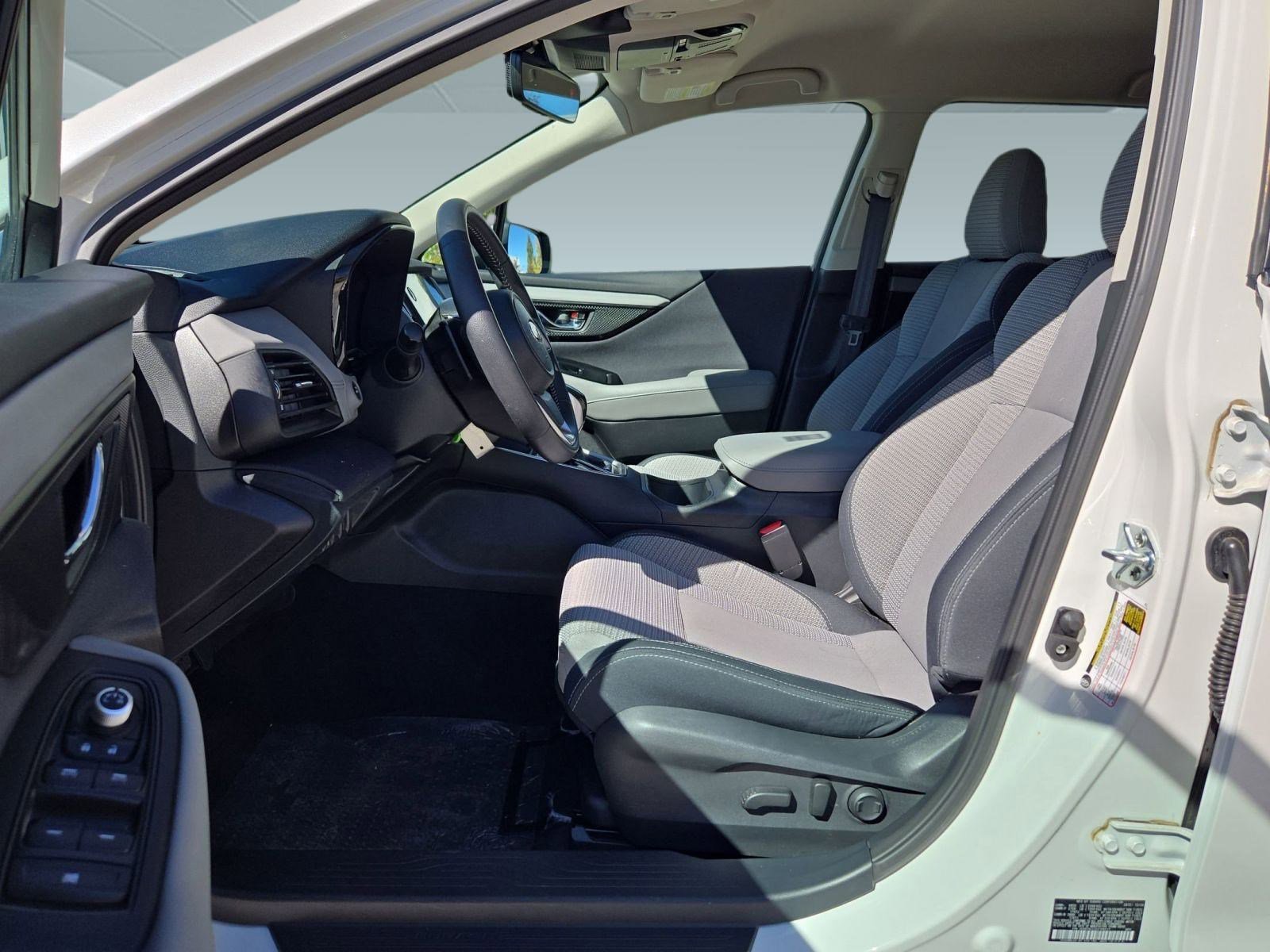 2025 Subaru Outback Premium photo 3