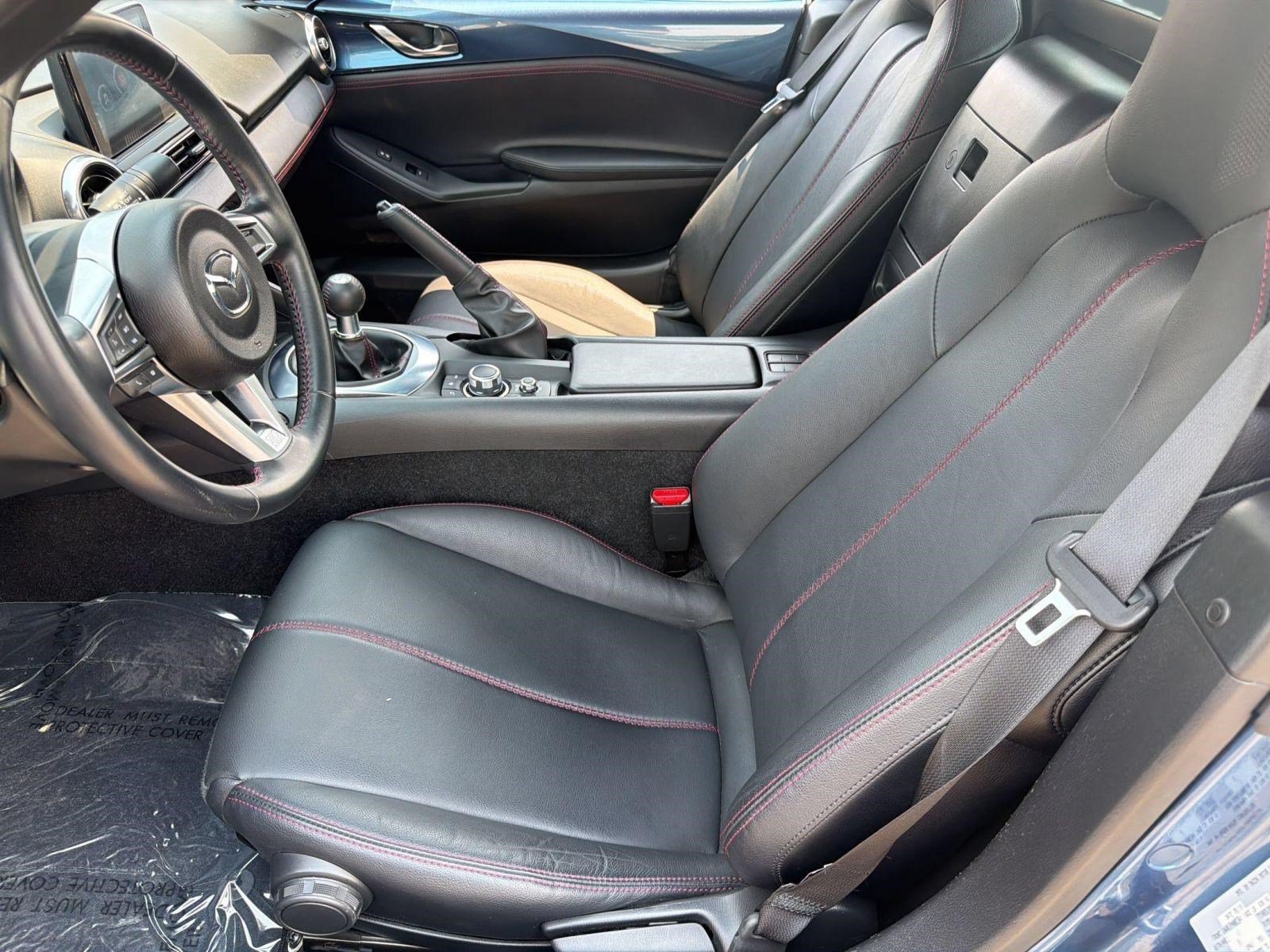 Mazda MX-5 Miata RF Grand Touring Coupe
