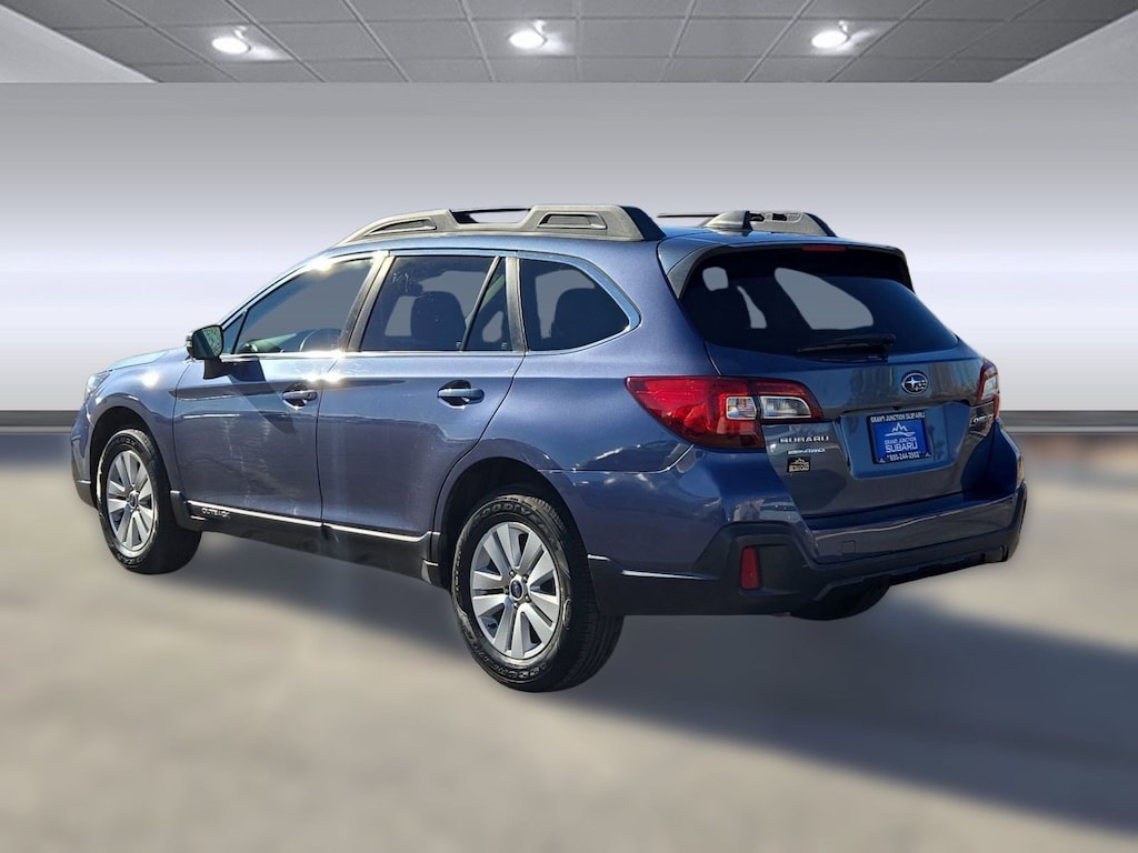 Used 2018 Subaru Outback 2.5i Premium with EyeSight, Blind Spot Detection, Rear Cross Traffic Alert, Power Rear Gate, High Beam Assist, and Starlink SUV