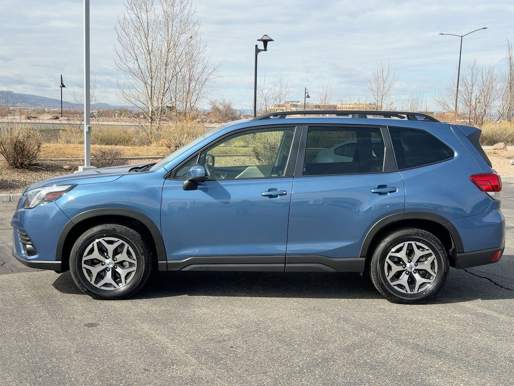 Used 2023 Subaru Forester Premium SUV