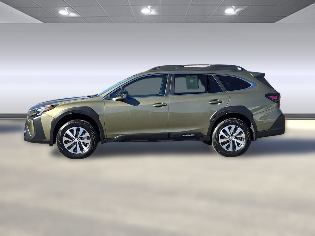 Used 2025 Subaru Outback Premium SUV