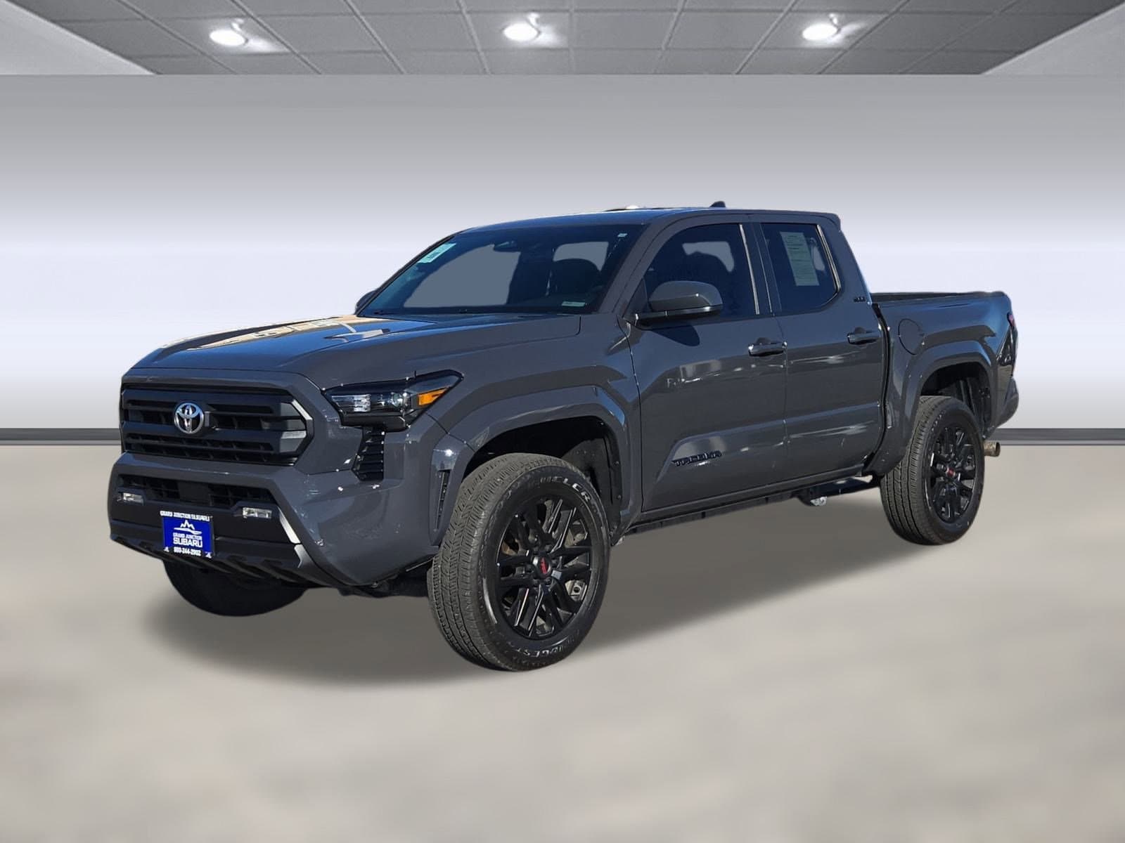 2025 Toyota Tacoma SR5's photo