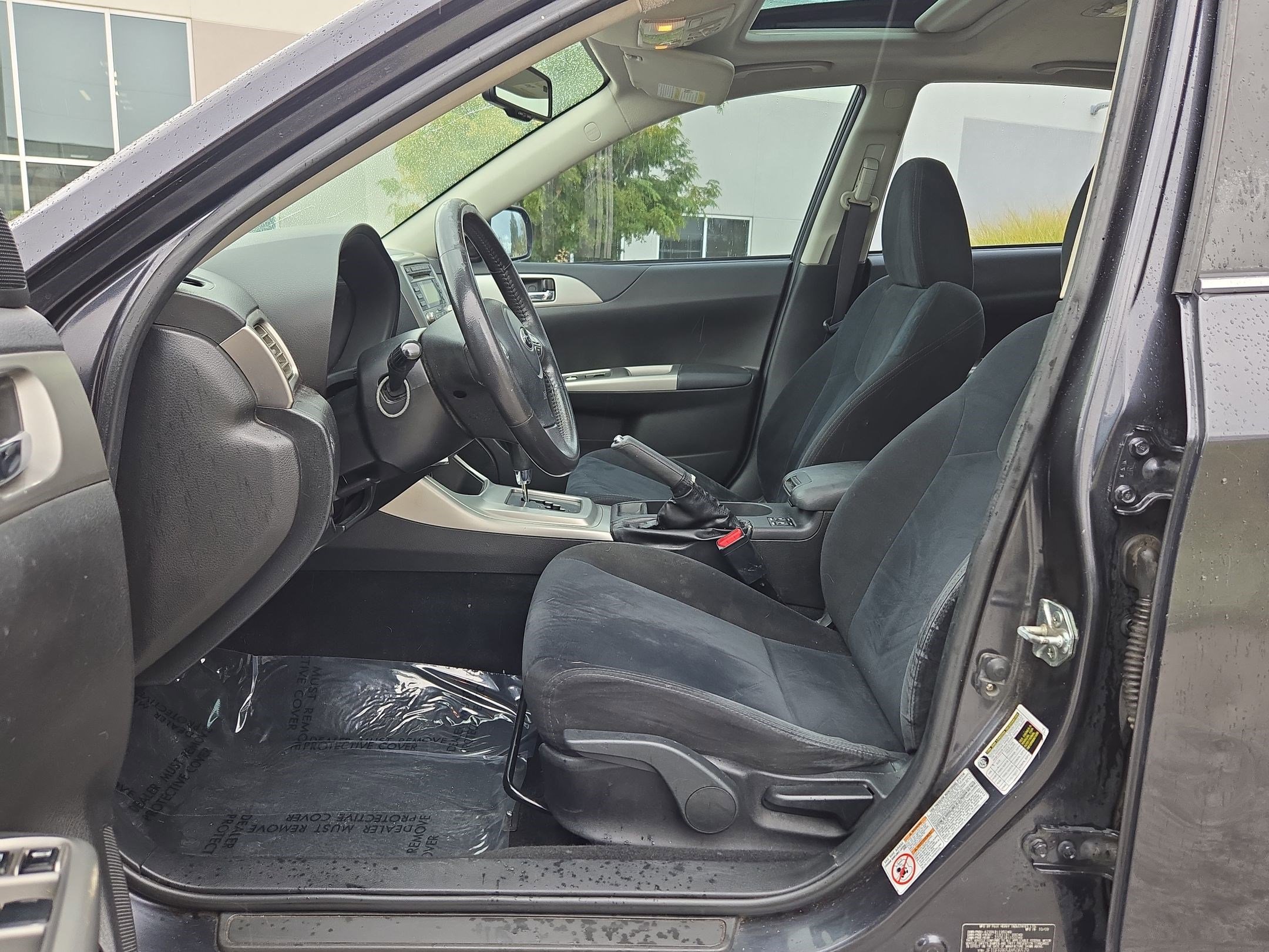 2010 Subaru Impreza 2.5i Premium Special Edition photo 4