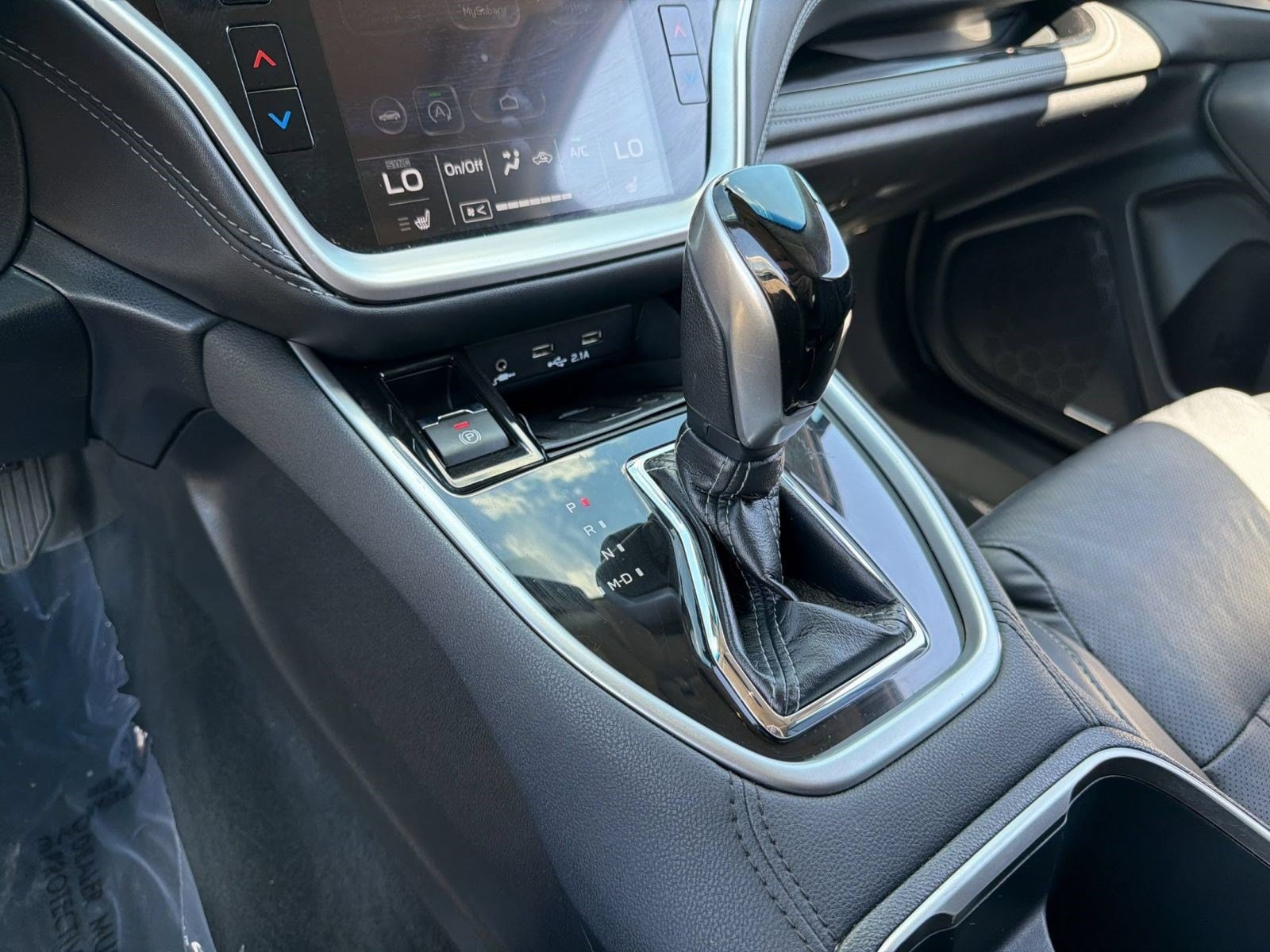 2020 Subaru Outback Limited - Photo 18