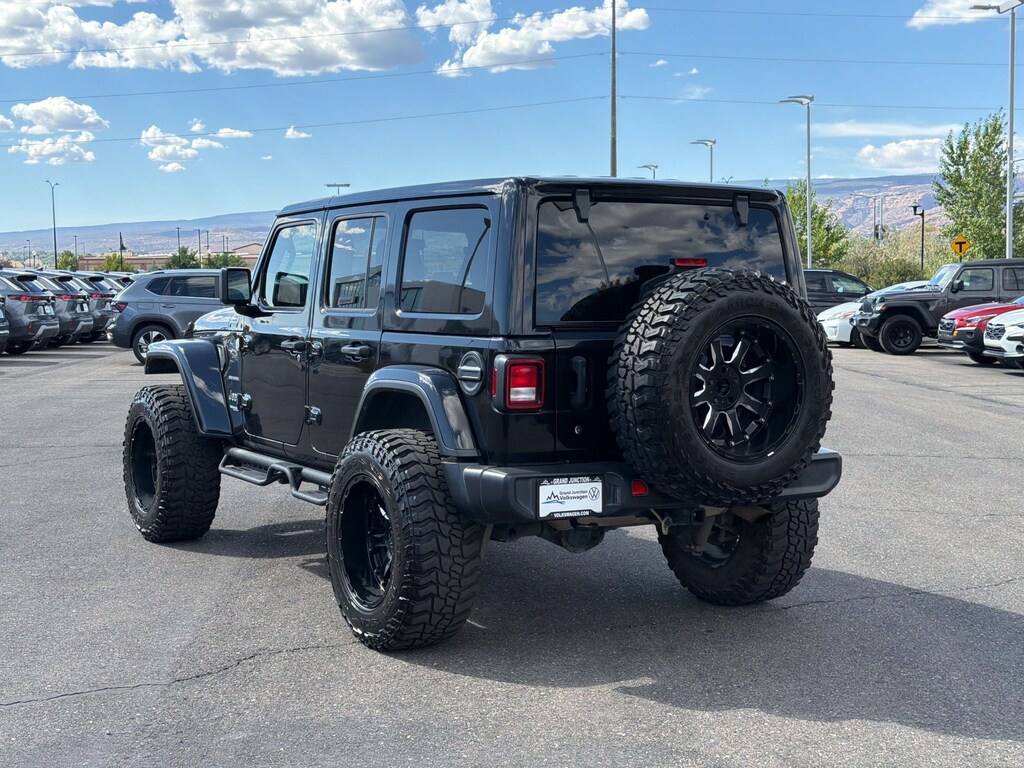 Used 2020 Jeep Wrangler Unlimited Sahara SUV