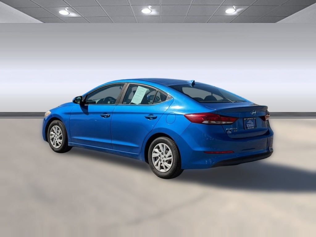 Used 2017 Hyundai Elantra SE Sedan