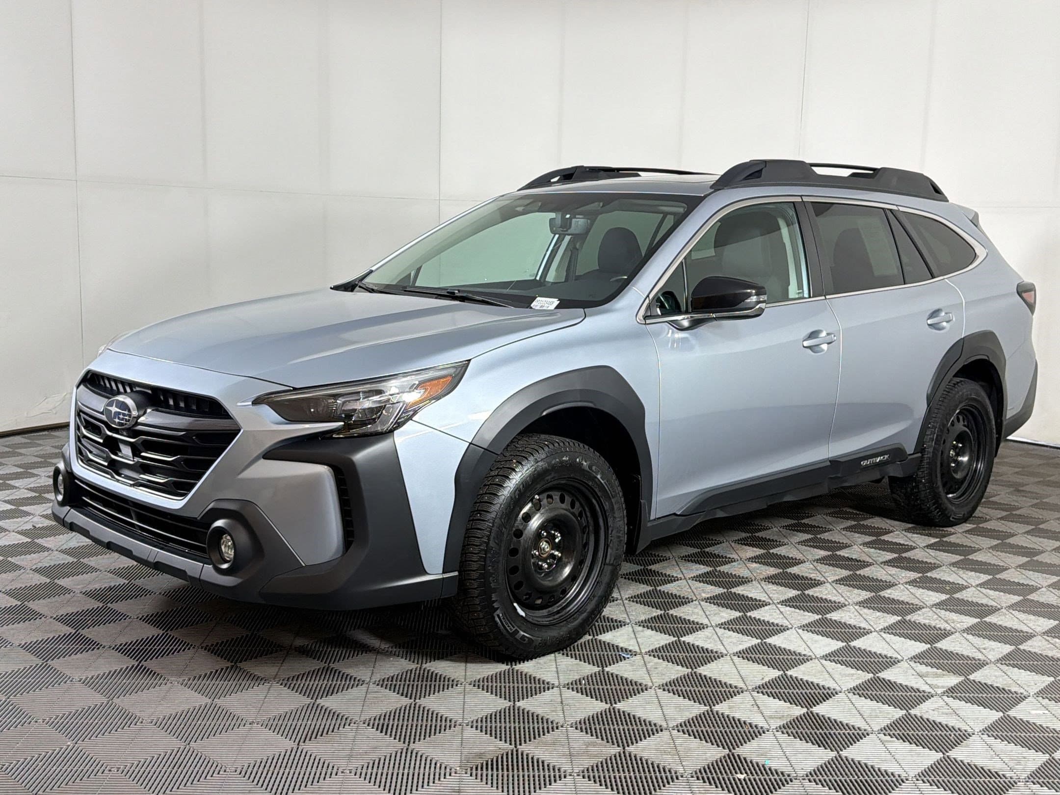 2023 Subaru Outback Premium's photo