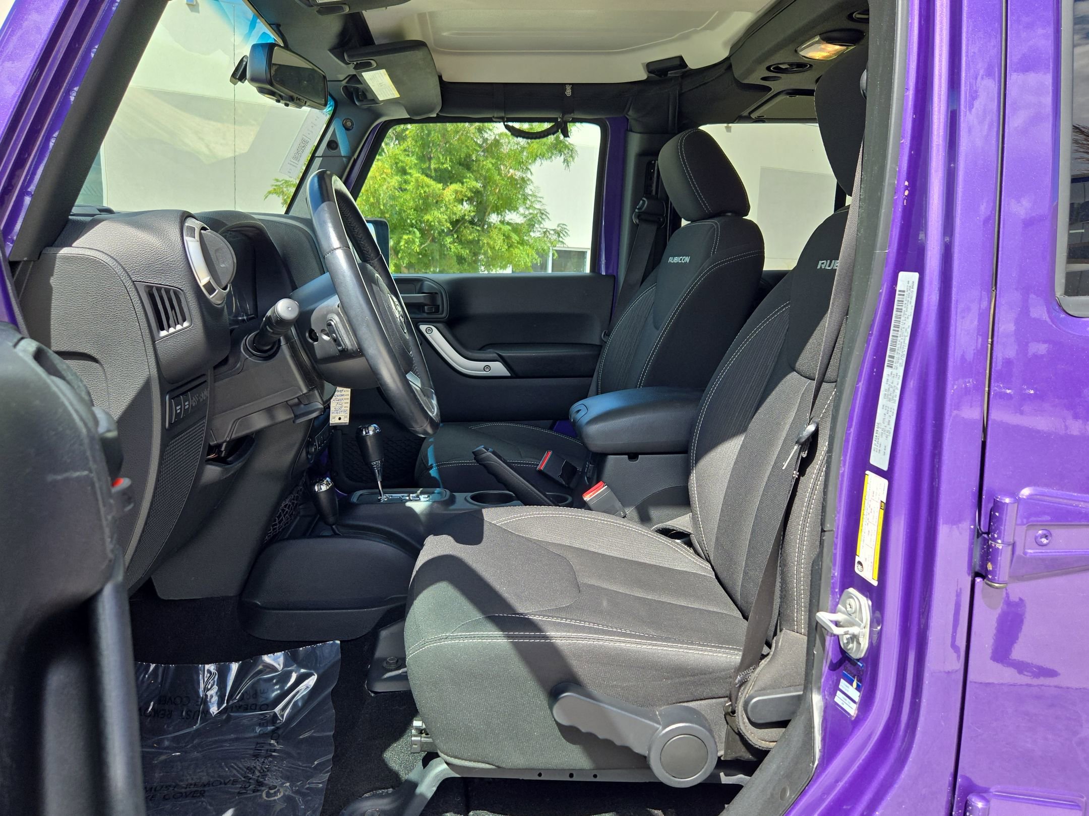 2017 Jeep Wrangler Unlimited Rubicon photo 4