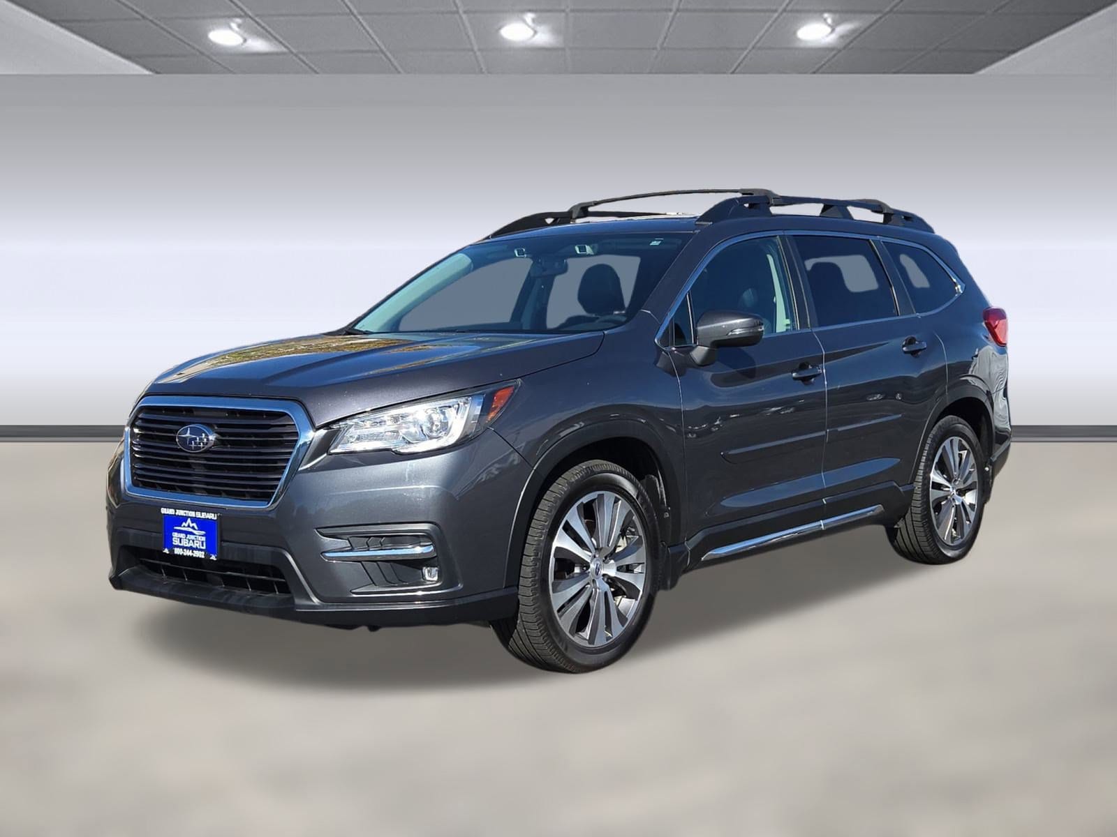 2022 Subaru Ascent Limited's photo