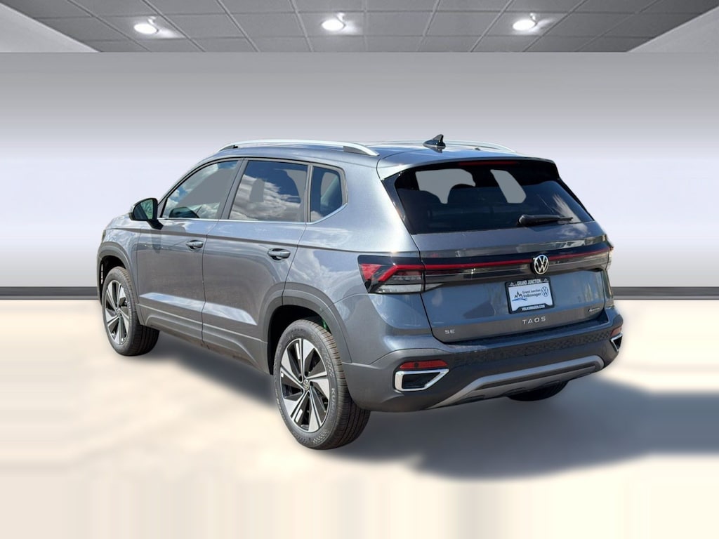 New 2026 Volkswagen Taos 1.5T SE SUV