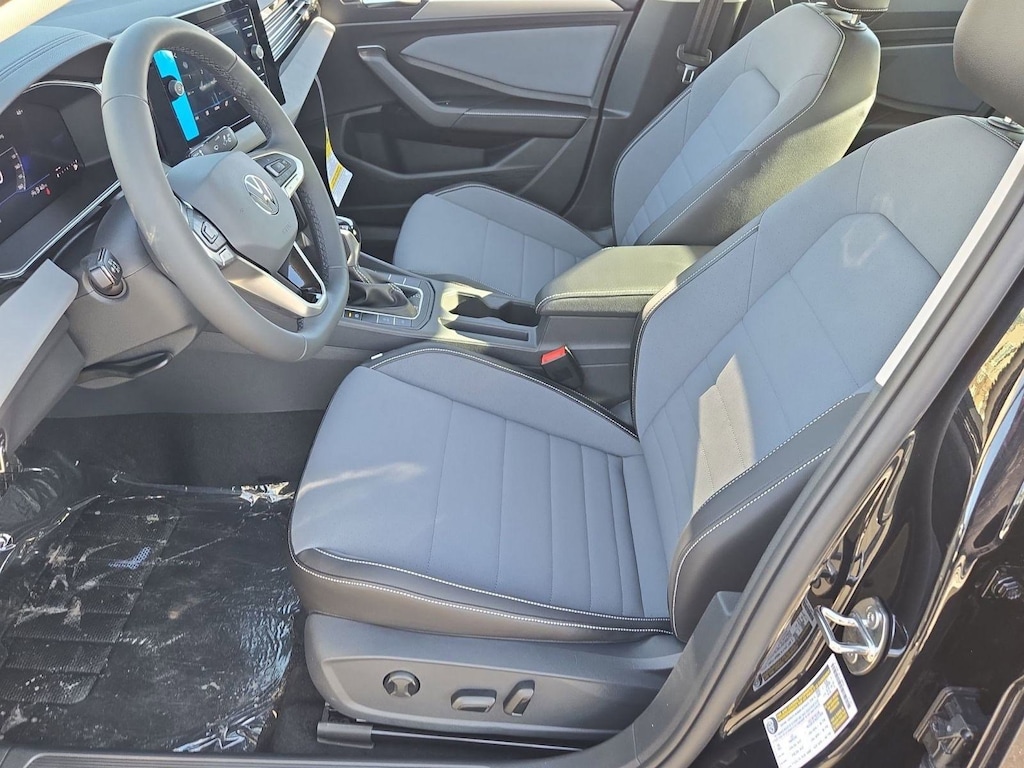 New 2026 Volkswagen Jetta 1.5T SE Sedan