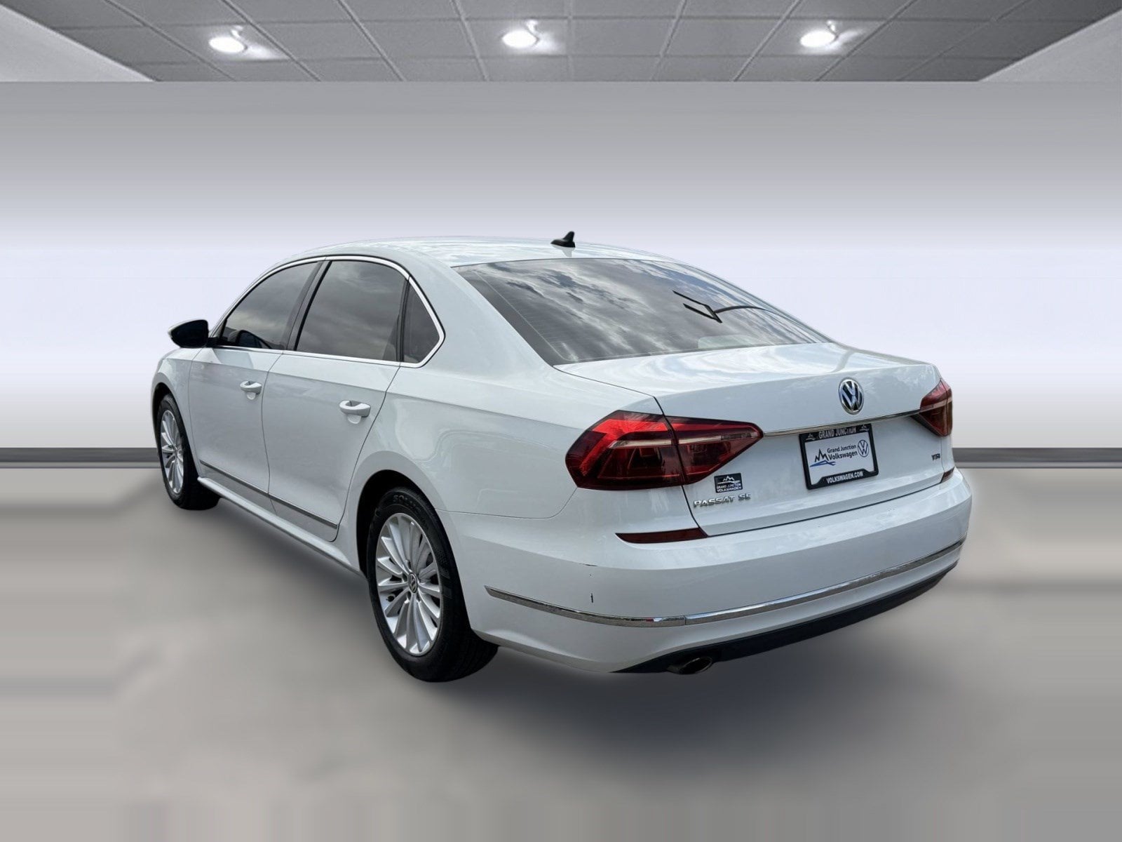 Passat 1.8T SE Sedan