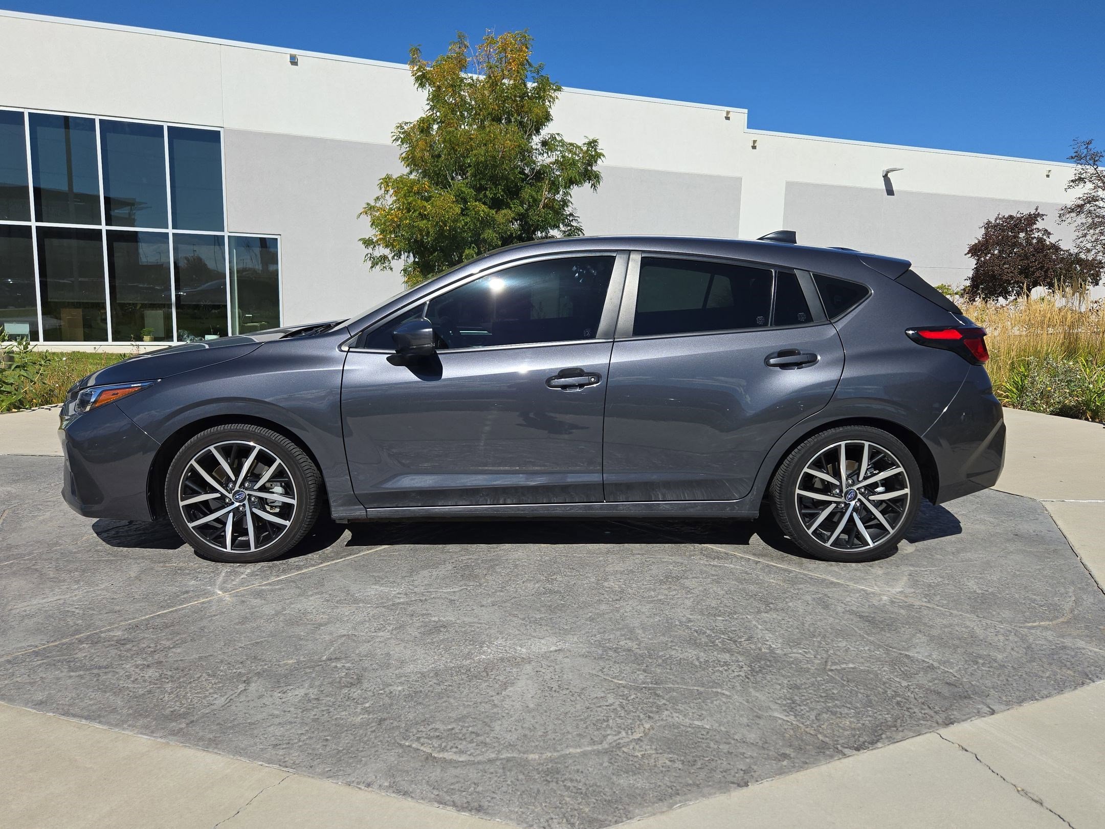 2024 Subaru Impreza Sport photo 2