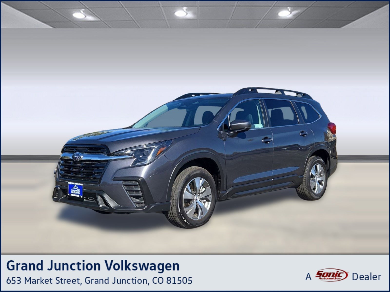 2024 Subaru Ascent Premium's photo