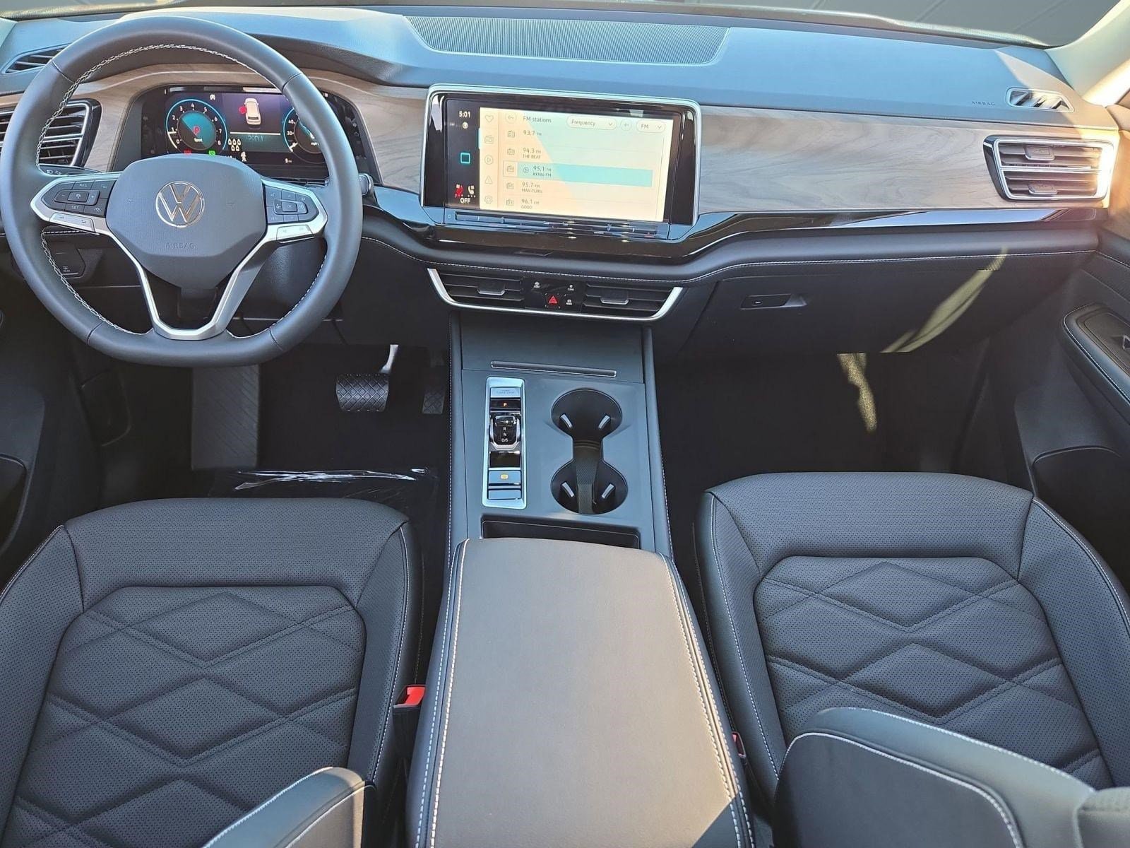 2026 Volkswagen Atlas SE - Photo 12