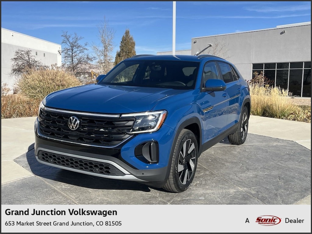 New 2025 Volkswagen Atlas Cross Sport 2.0T SE w/Technology SUV