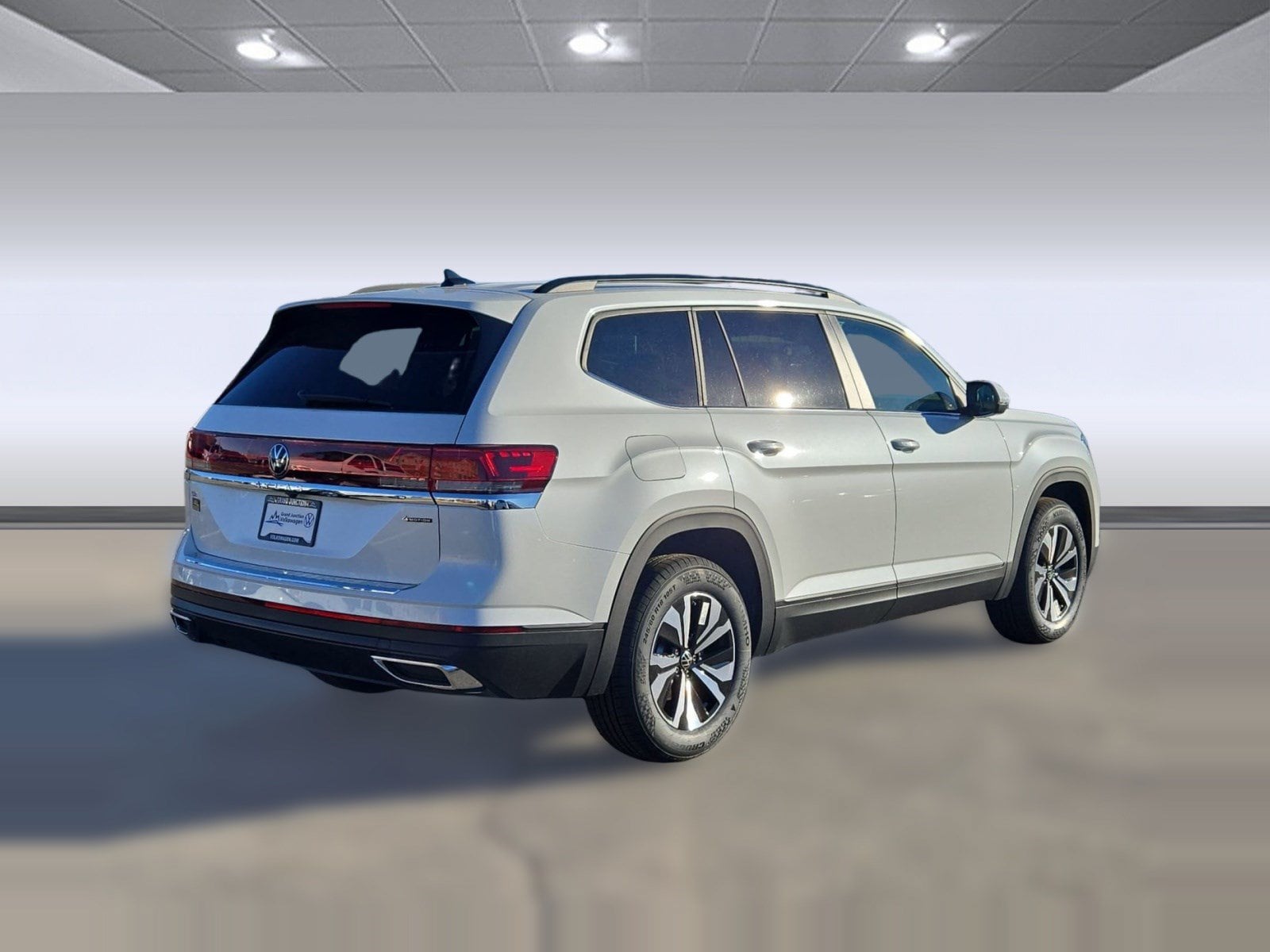 2026 Volkswagen Atlas SE - Photo 8