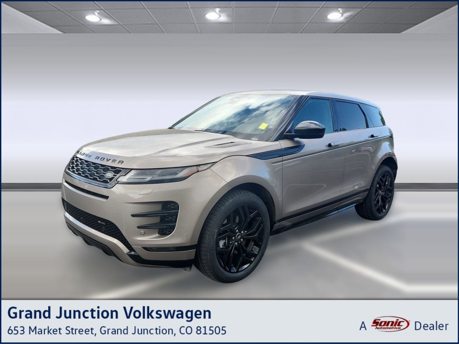 2022 Land Rover Range Rover Evoque SE's photo