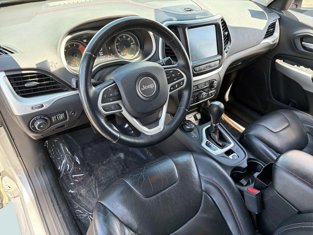 Used 2017 Jeep Cherokee Trailhawk 4x4 SUV