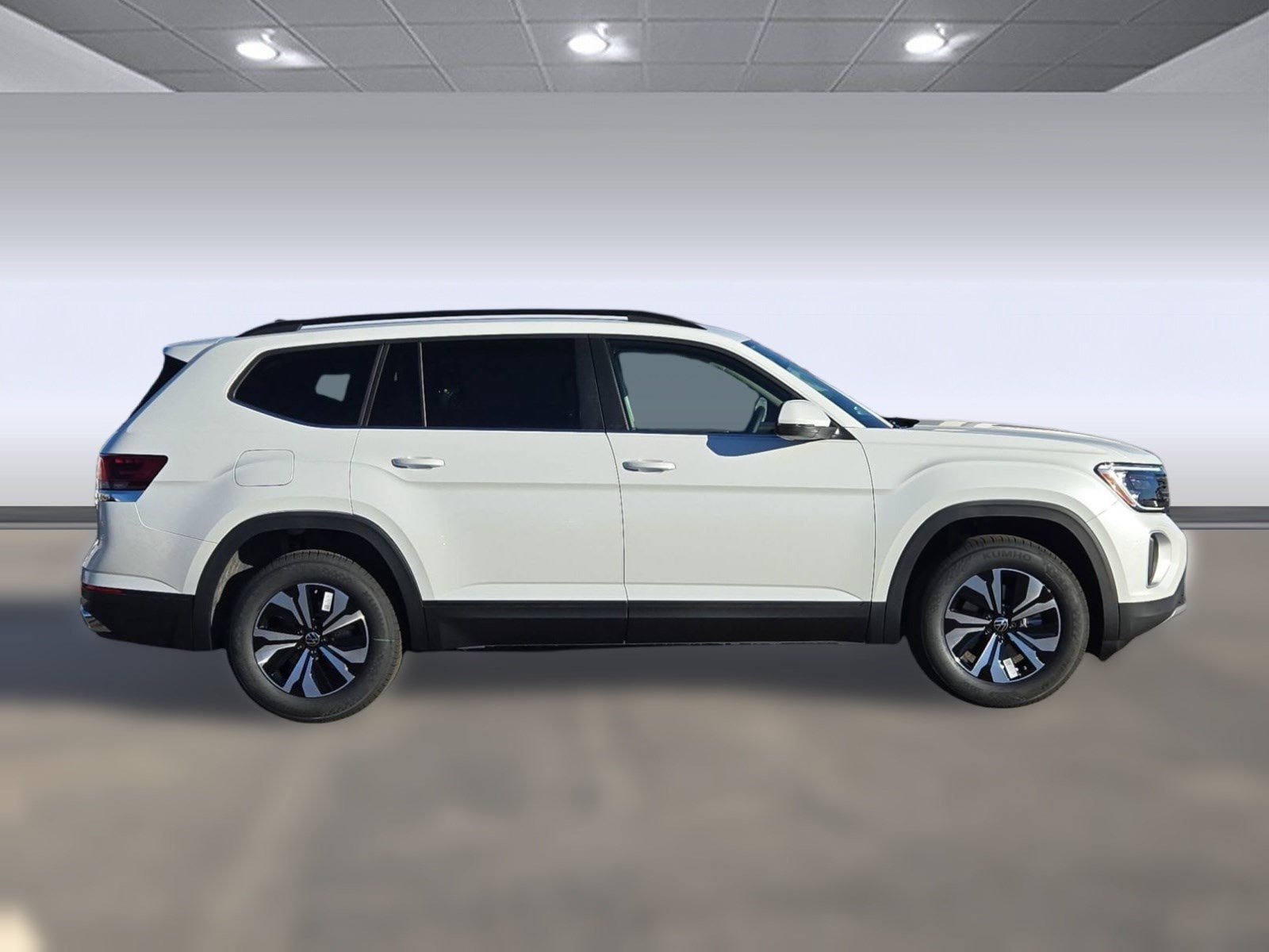 2026 Volkswagen Atlas SE - Photo 7