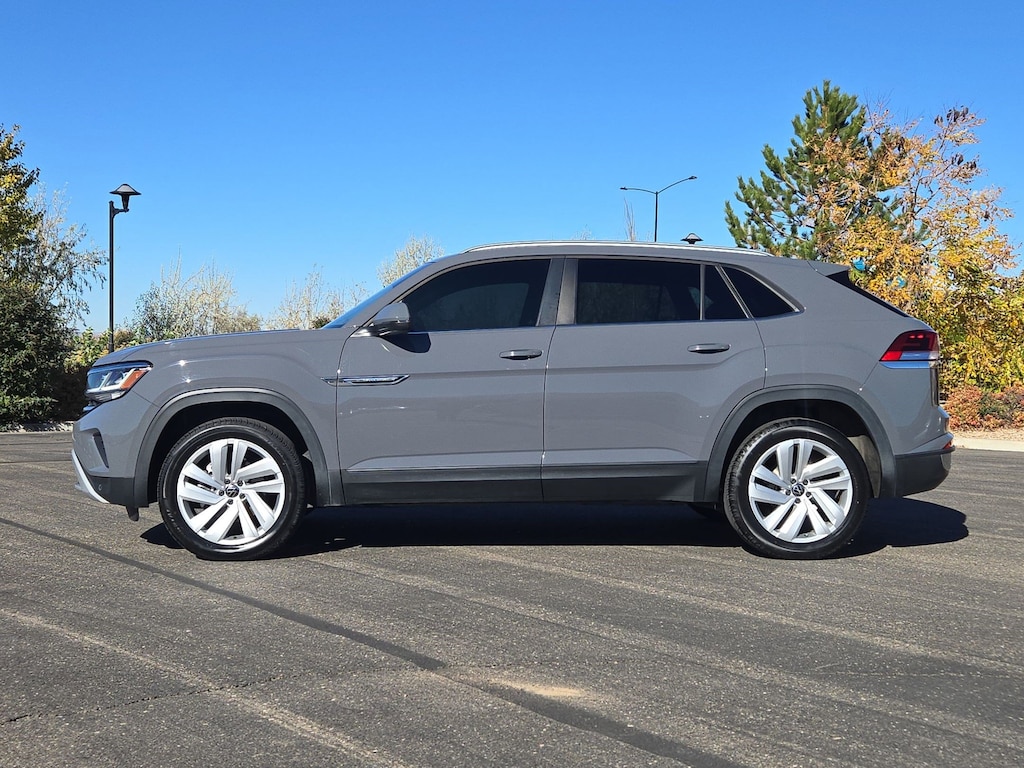 Used 2021 Volkswagen Atlas Cross Sport 2.0T SE w/Technology 4MOTION SUV