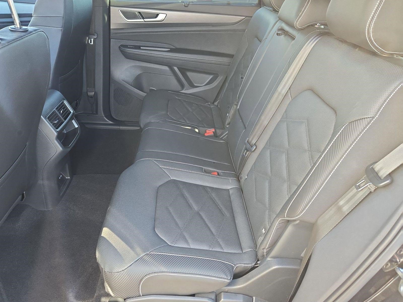 2026 Volkswagen Atlas Cross Sport SE w/Tech - Photo 11