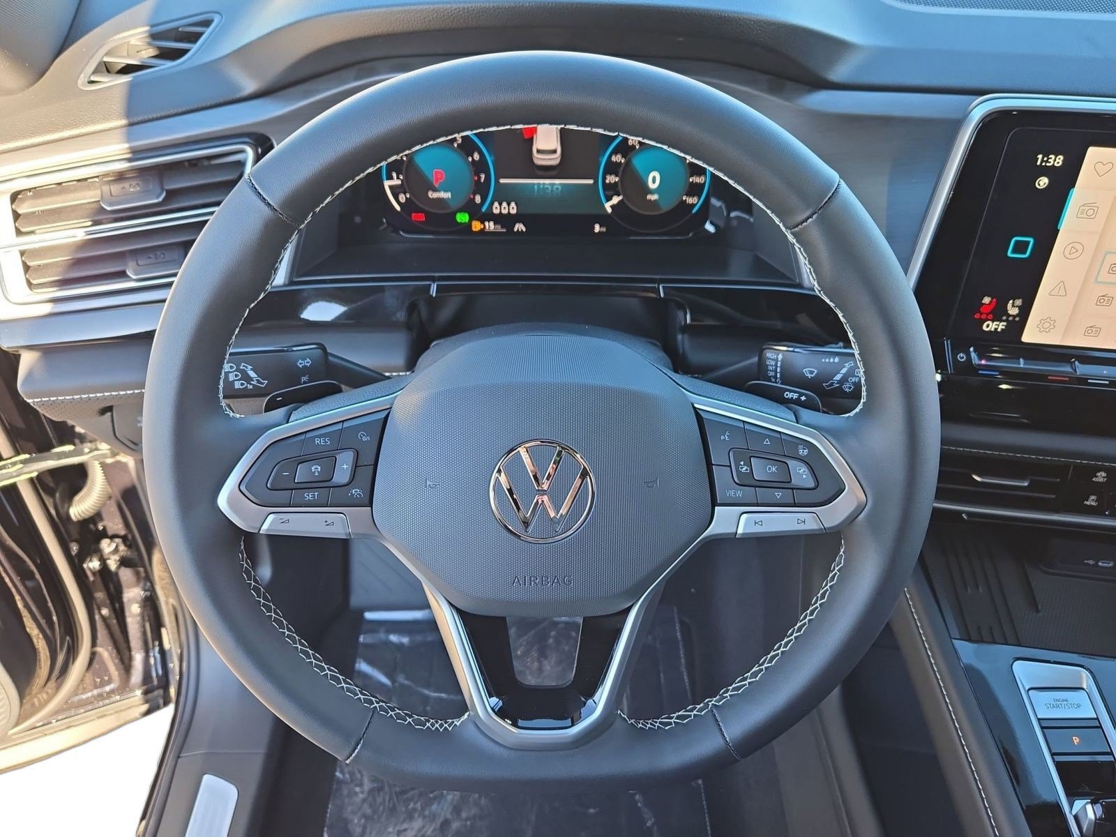 2026 Volkswagen Atlas Cross Sport SE w/Tech - Photo 14