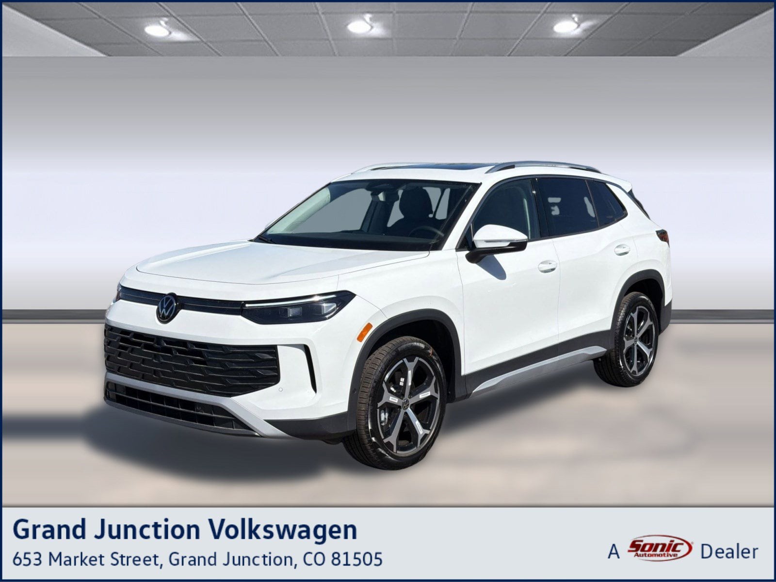 2026 Volkswagen Tiguan 2.0T SE 4Motion's photo