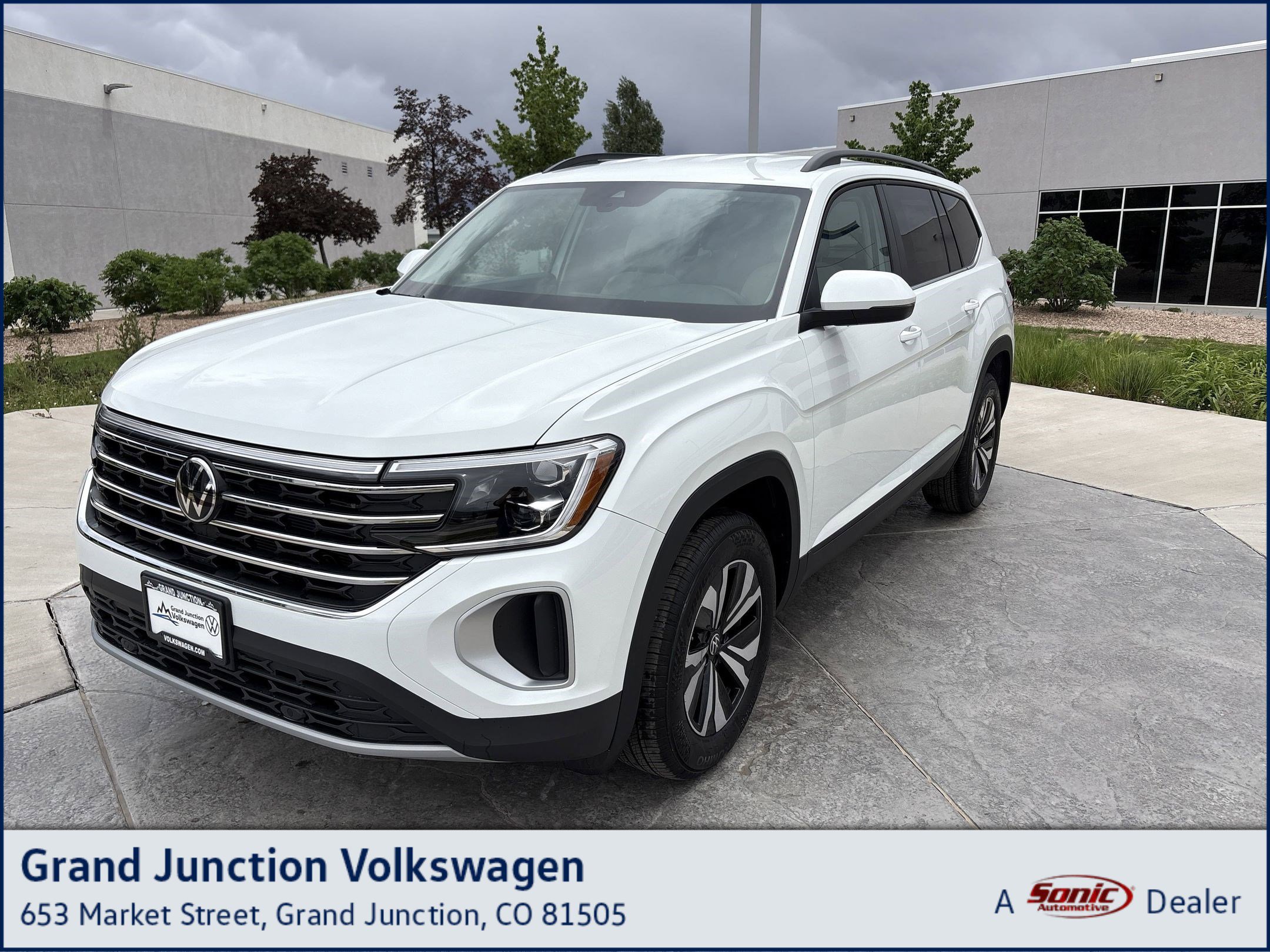 2025 Volkswagen Atlas 2.0T SE