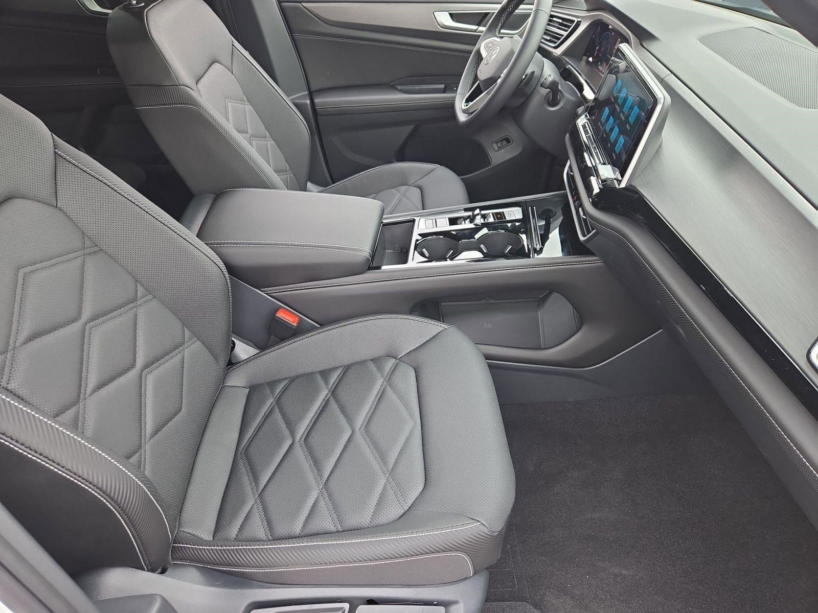 2026 Volkswagen Atlas Cross Sport SE w/Tech - Photo 30