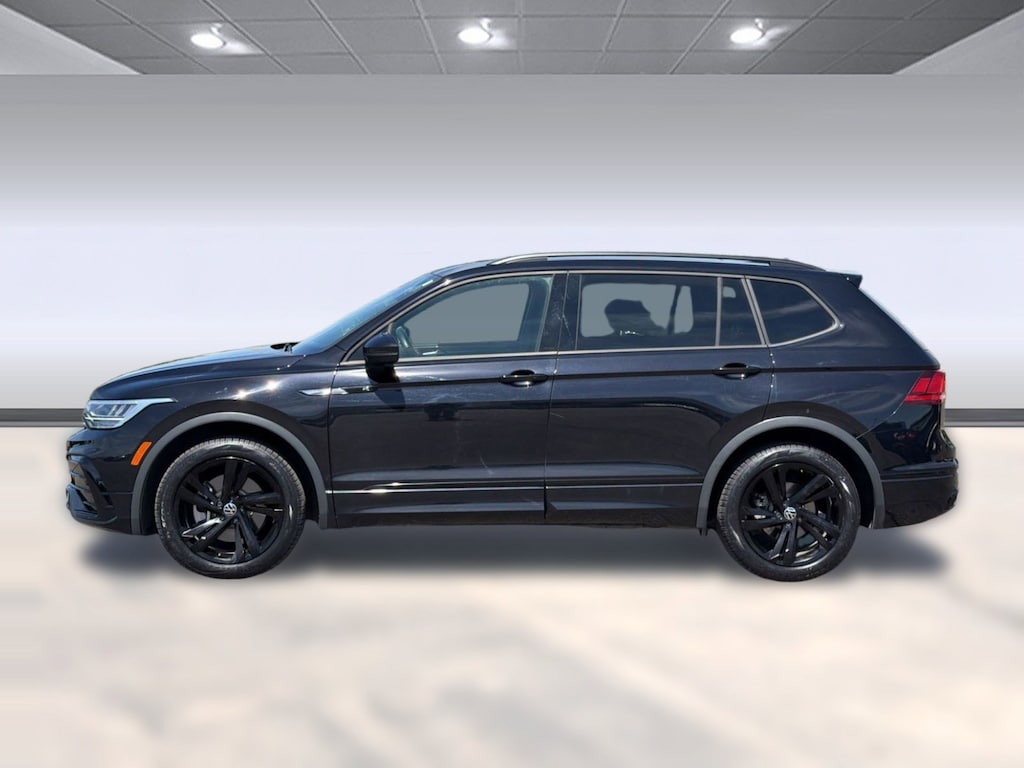 Used 2023 Volkswagen Tiguan 2.0T SE R-Line Black SUV